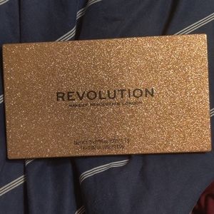 Makeup revolution rose quartz palette
